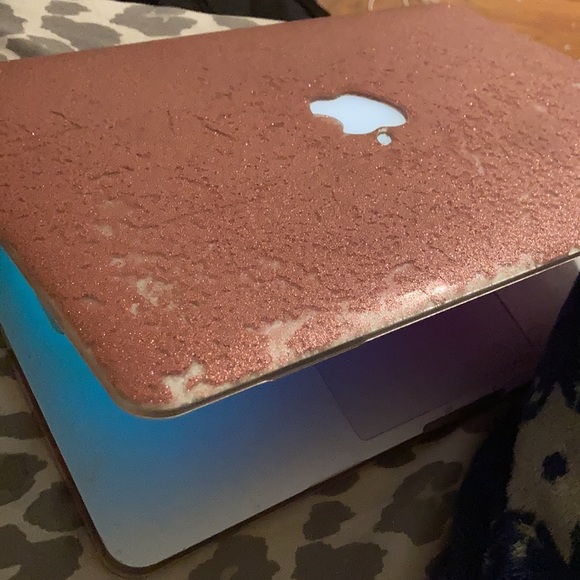 MacBook Pro - Picture 2 of 2